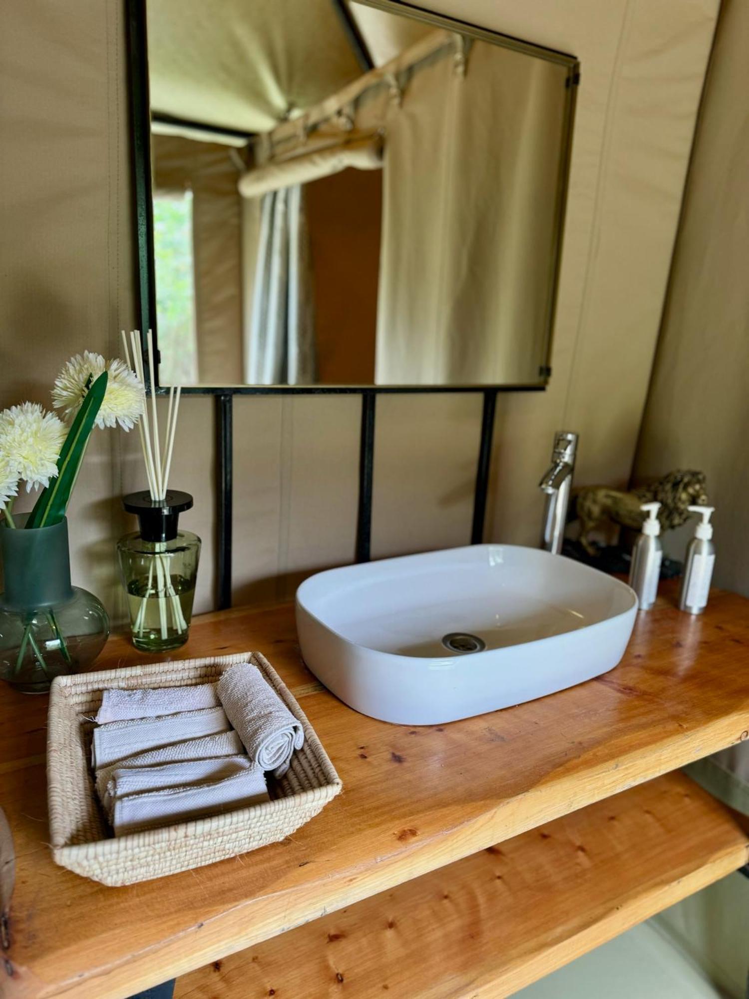Olkinyei Mara Tented Camp Talek Exterior foto
